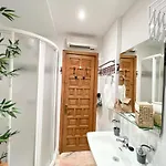 Carihuela Beach, Club San Antonio, Malaga * טורמולינוס